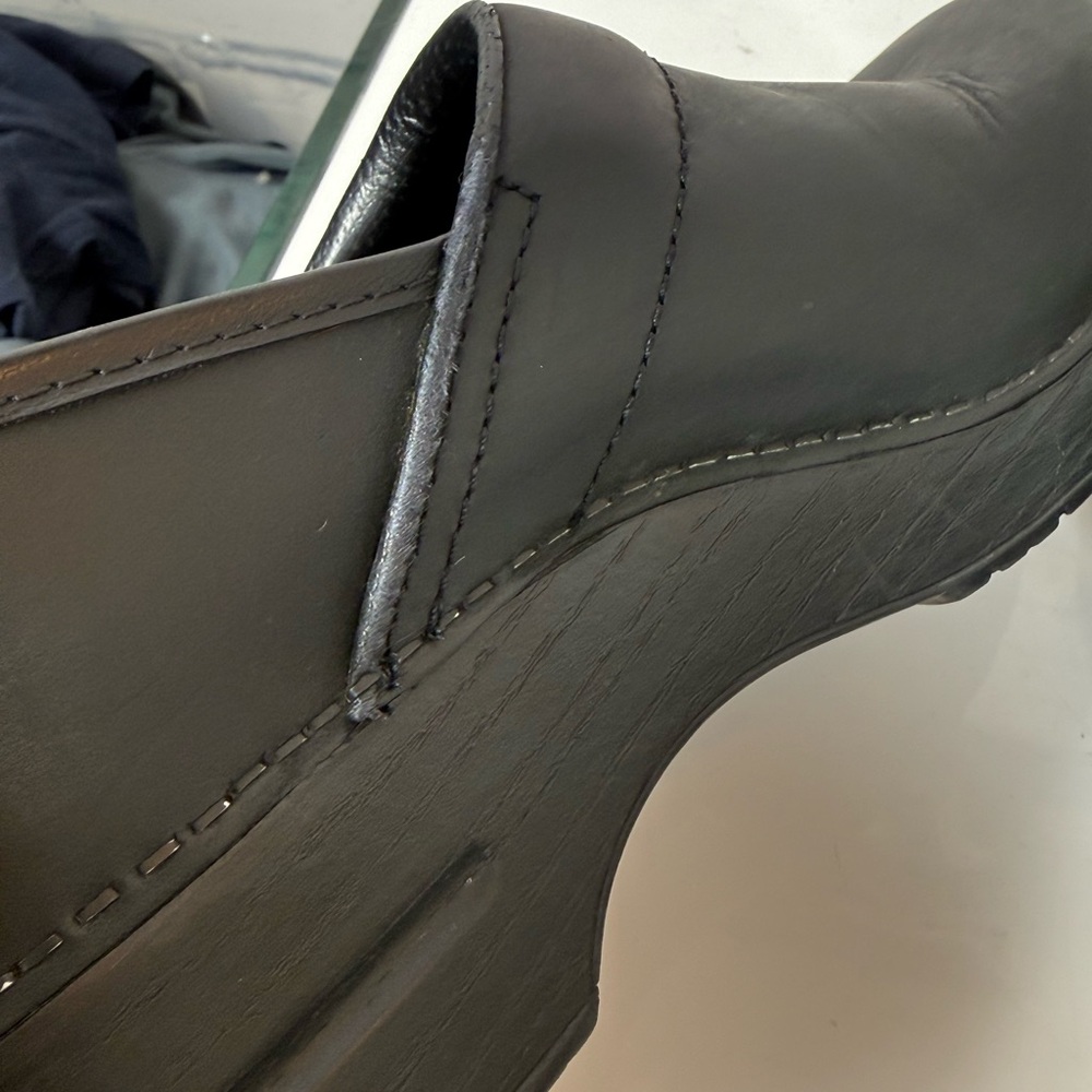 Dansko Matte Black Clog Professional Classic Size 40 (size 9-9.5) Nursing Clogs - Picture 6 of 11